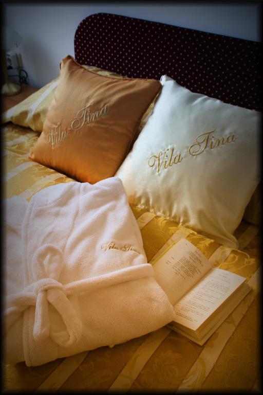 Hotel Vila Tina ซาเกร็บ ภายนอก รูปภาพ