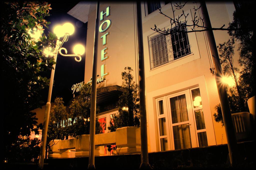 Hotel Vila Tina ซาเกร็บ ภายนอก รูปภาพ