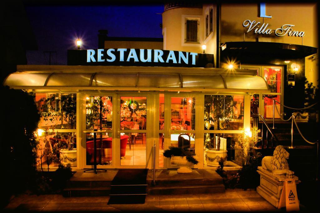 Hotel Vila Tina ซาเกร็บ ภายนอก รูปภาพ
