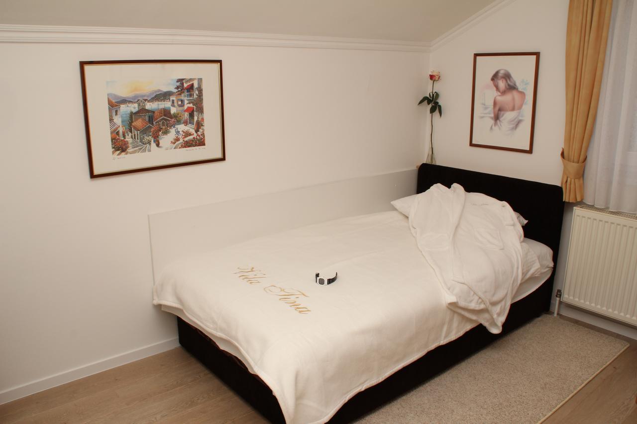 Hotel Vila Tina ซาเกร็บ ภายนอก รูปภาพ